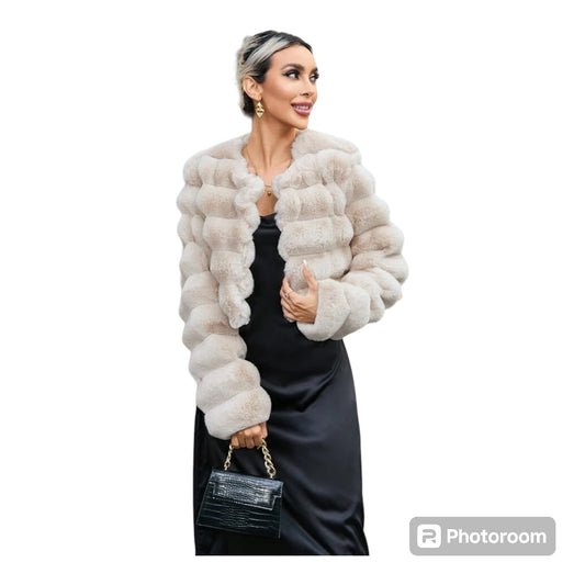 Fuax Fur Coat Jacket Female Winter Artificial Mink Fur Warm Coats High Quality Stylish and Comfortable Fur Outwear