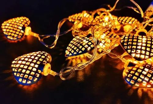 Christmas Warm White LED Metal Heart Shaped Lights Battery Operated Fairy String Lights for Garden, Christmas, Party, Wedding