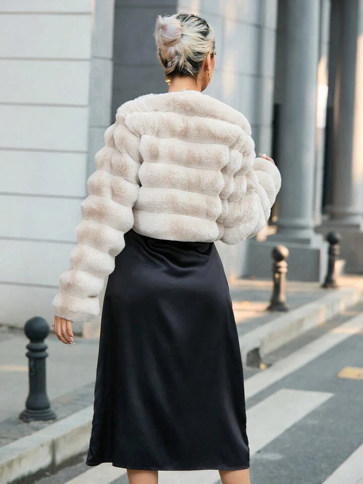 Fuax Fur Coat Jacket Female Winter Artificial Mink Fur Warm Coats High Quality Stylish and Comfortable Fur Outwear