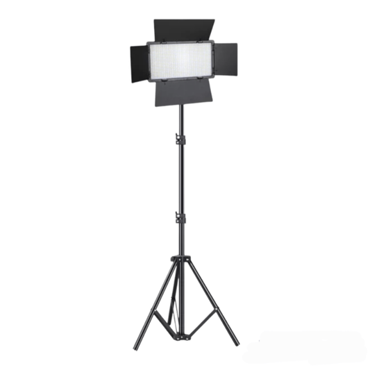 Pro LED 600 Photo And Video White Light Kit 2.1M Tripod And 2 Batteries