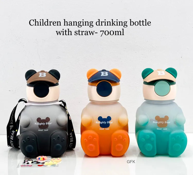 750ml Bear Design Children hanging drinking bottle with straw