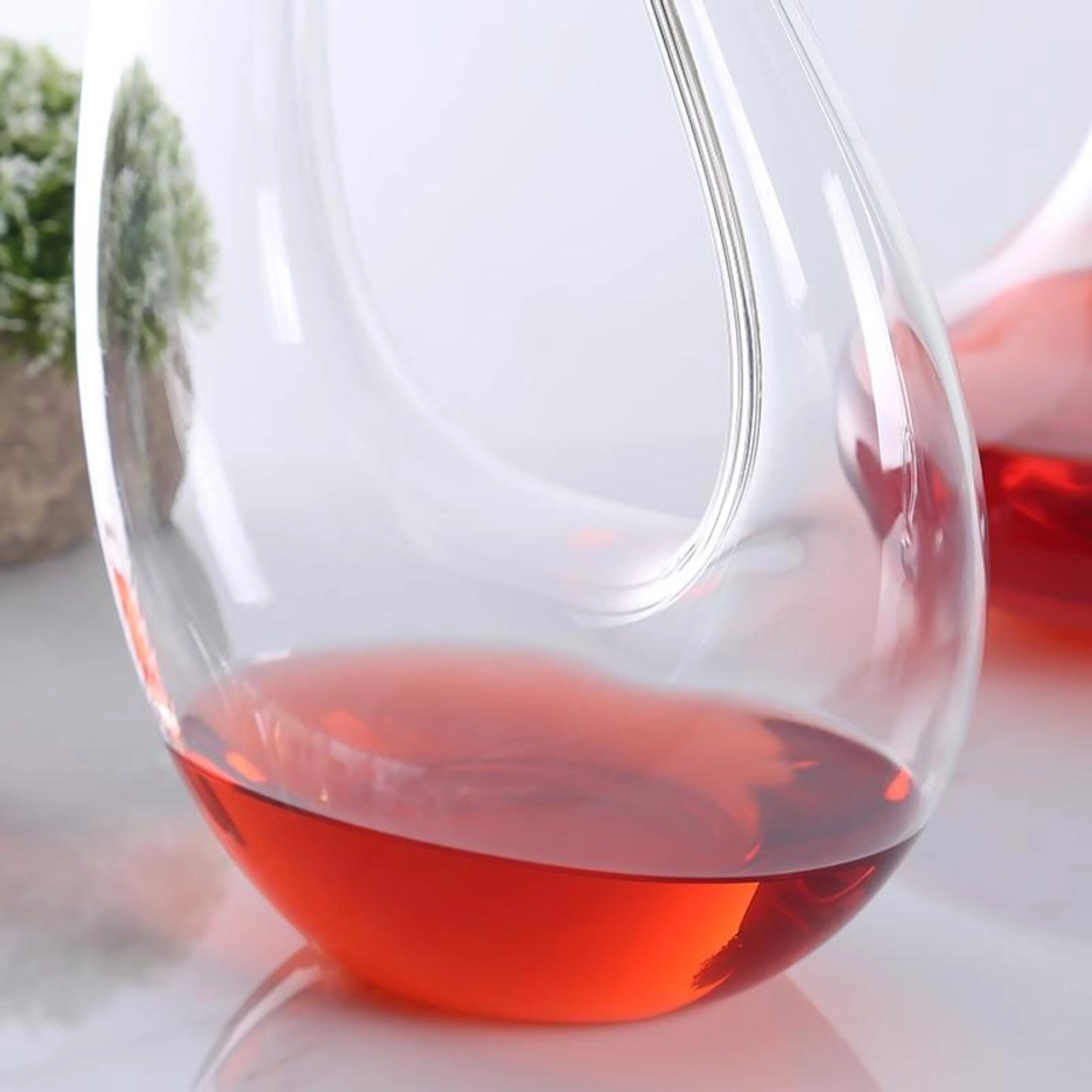 2 Litre U-Shaped Wine Decanter