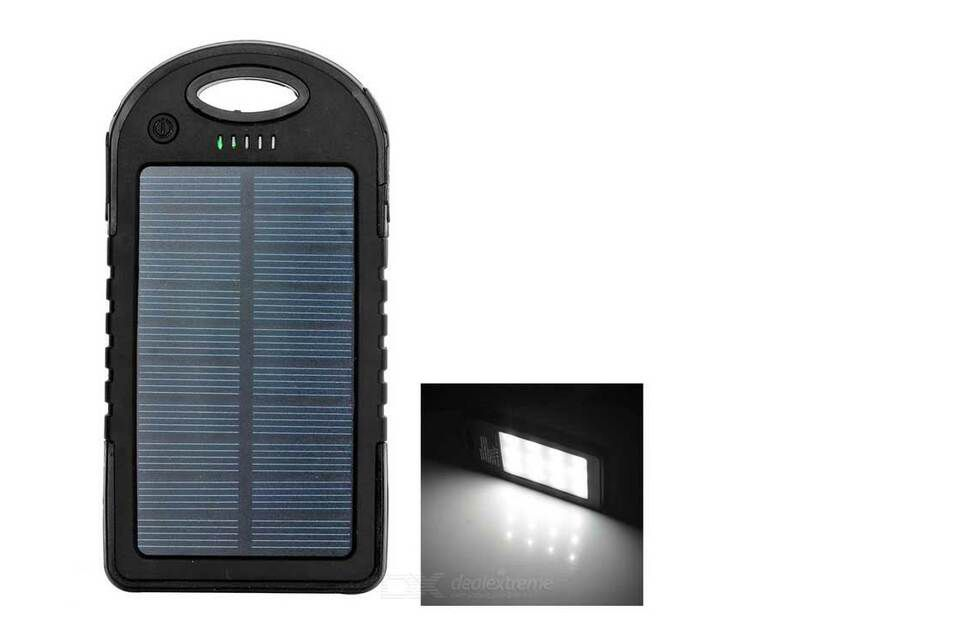 Solar Powerbank With Flashlight