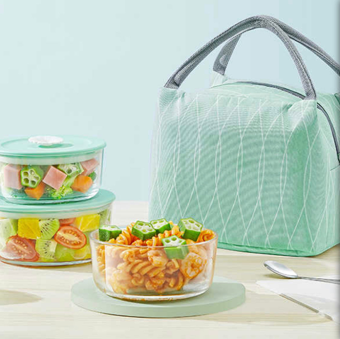 4 pc Lunch set with Cooler box