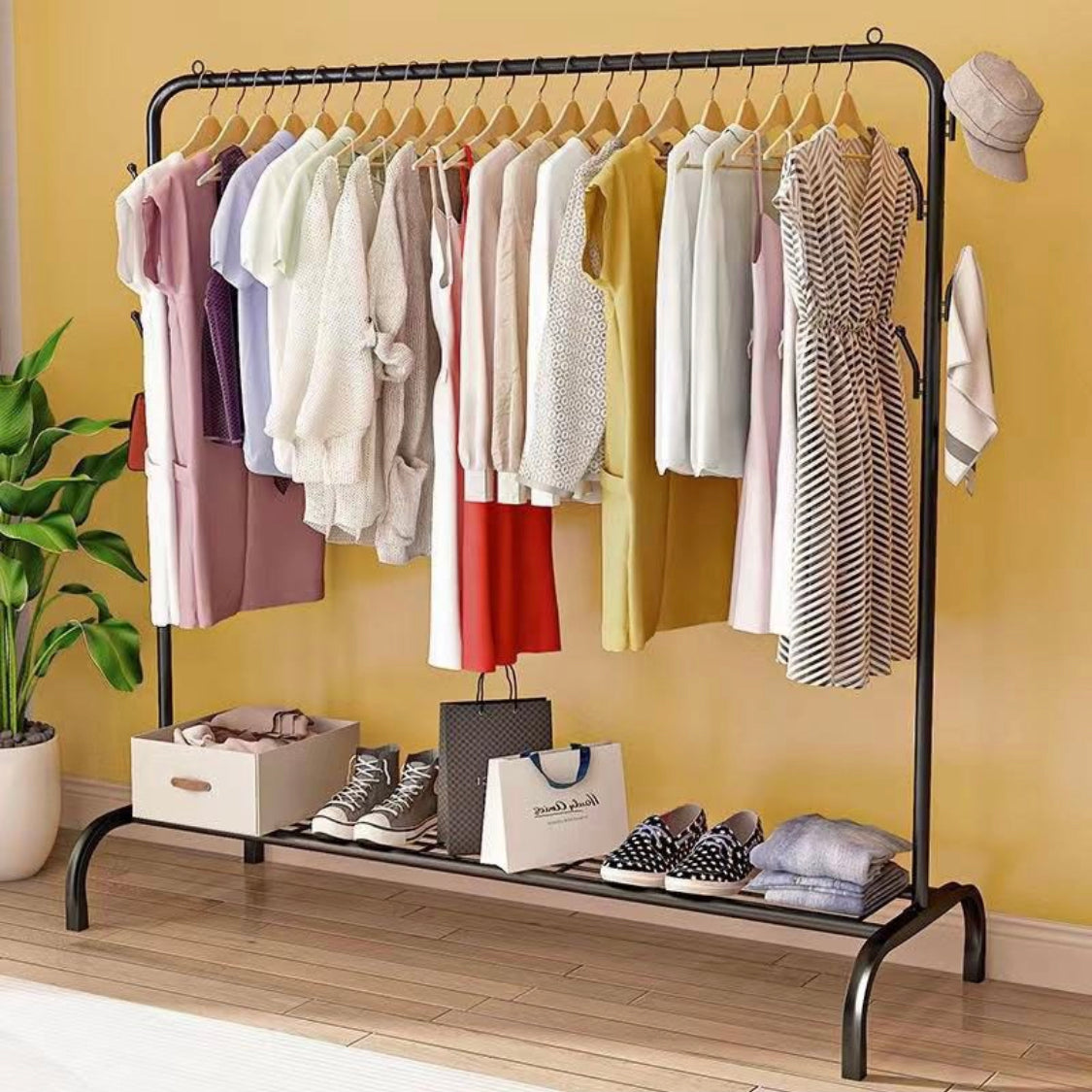 Clothing Rail With Shelf - White