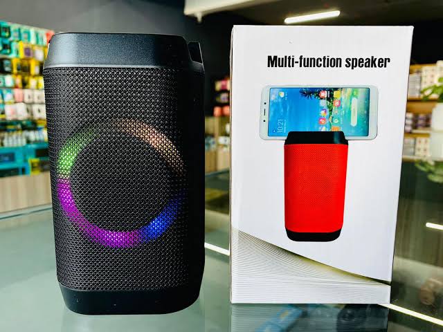 BT Speaker with Phone Stand