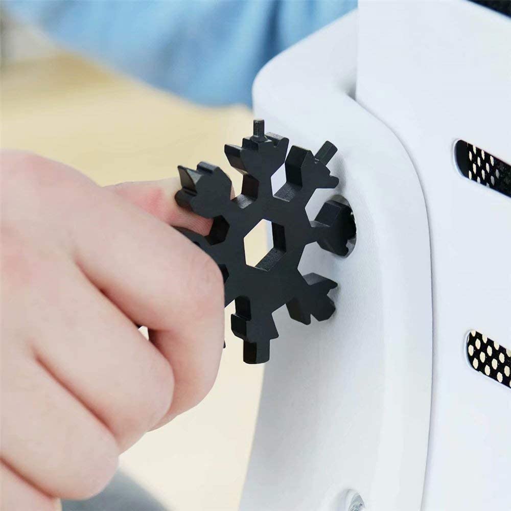 18 in 1 Snowflake Keychain Multi Tool