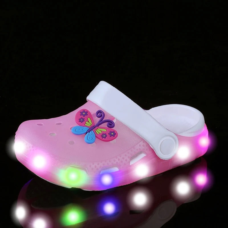 New Style Boys Girls Sport Beach Sandals Summer Kids Shoes With Light LED Hole Sandals Children Brand Fashion Sneakers 16 colors